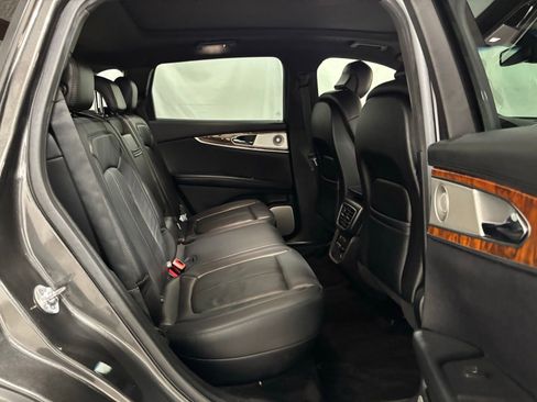 Used 2017 Lincoln MKX Reserve w/ Luxury Package image 14