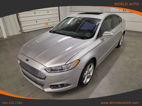 Used 2013 Ford Fusion SE image 1