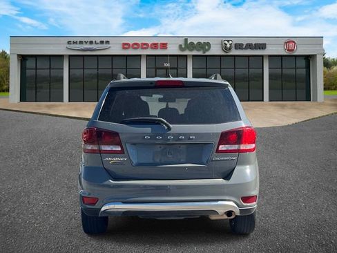 Used 2019 Dodge Journey Crossroad FWD image 4