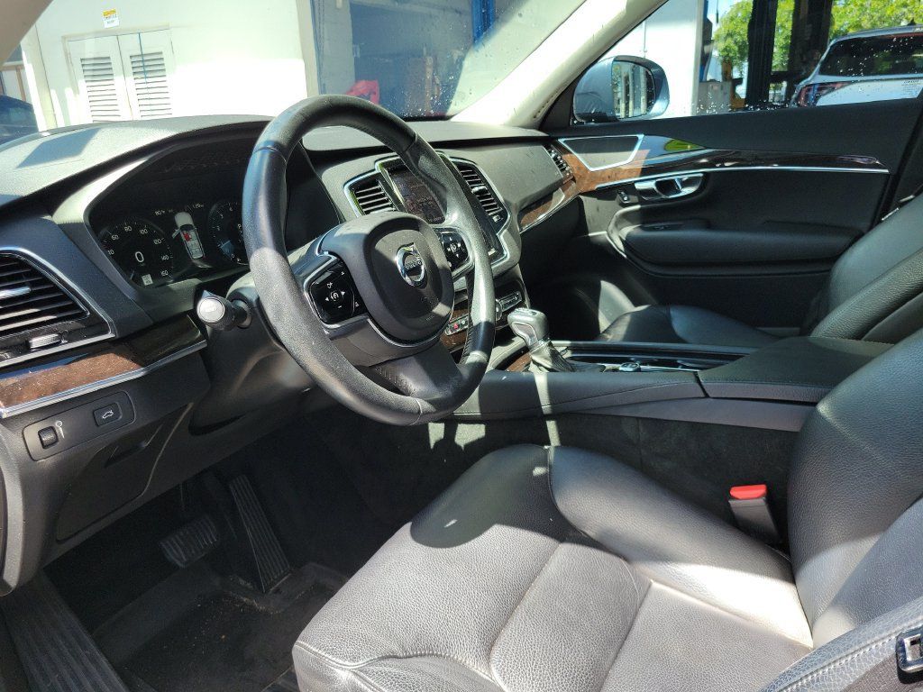 Used 2017 Volvo XC90 T6 Momentum w/ Vision Package AWD/4WD image 16