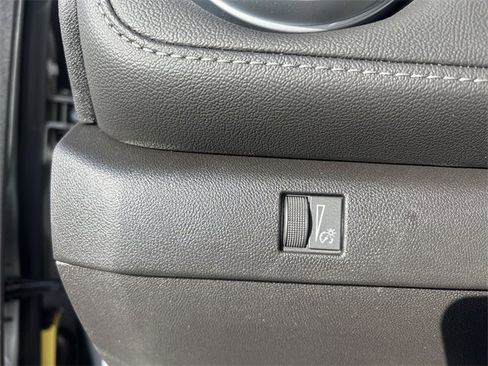 New 2026 Chevrolet Colorado LT image 18