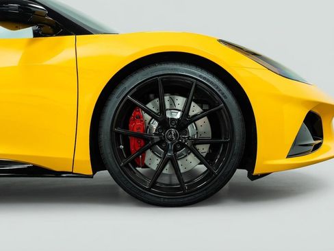 New 2026 Lotus Emira SE image 6