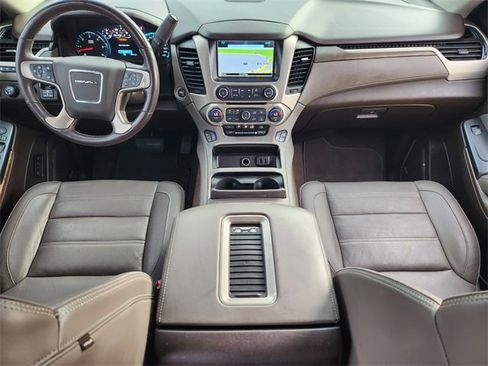 Used 2018 GMC Yukon Denali w/ Denali Ultimate Package image 26