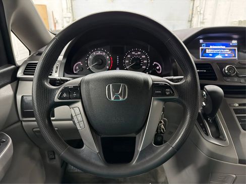 Used 2015 Honda Odyssey LX image 29