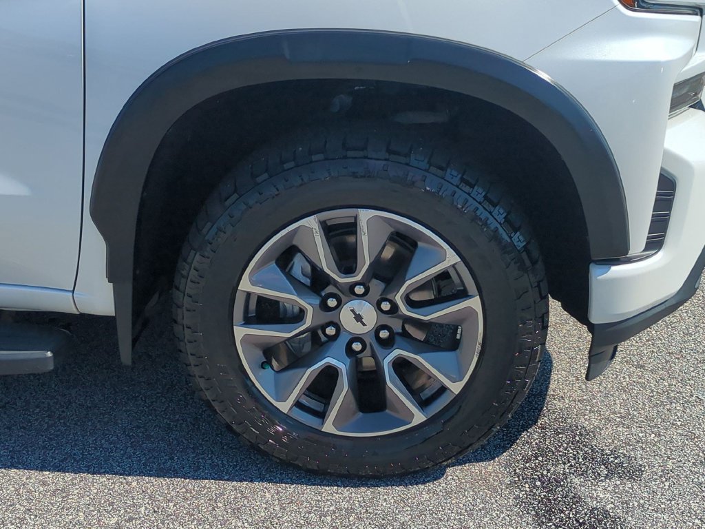 Used 2020 Chevrolet Silverado 1500 RST AWD/4WD image 10