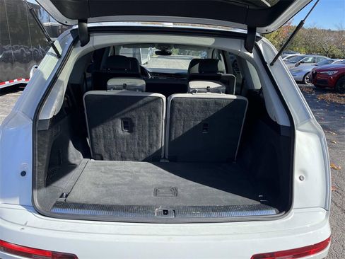 Used 2022 Audi Q7 3.0T Premium Plus image 12