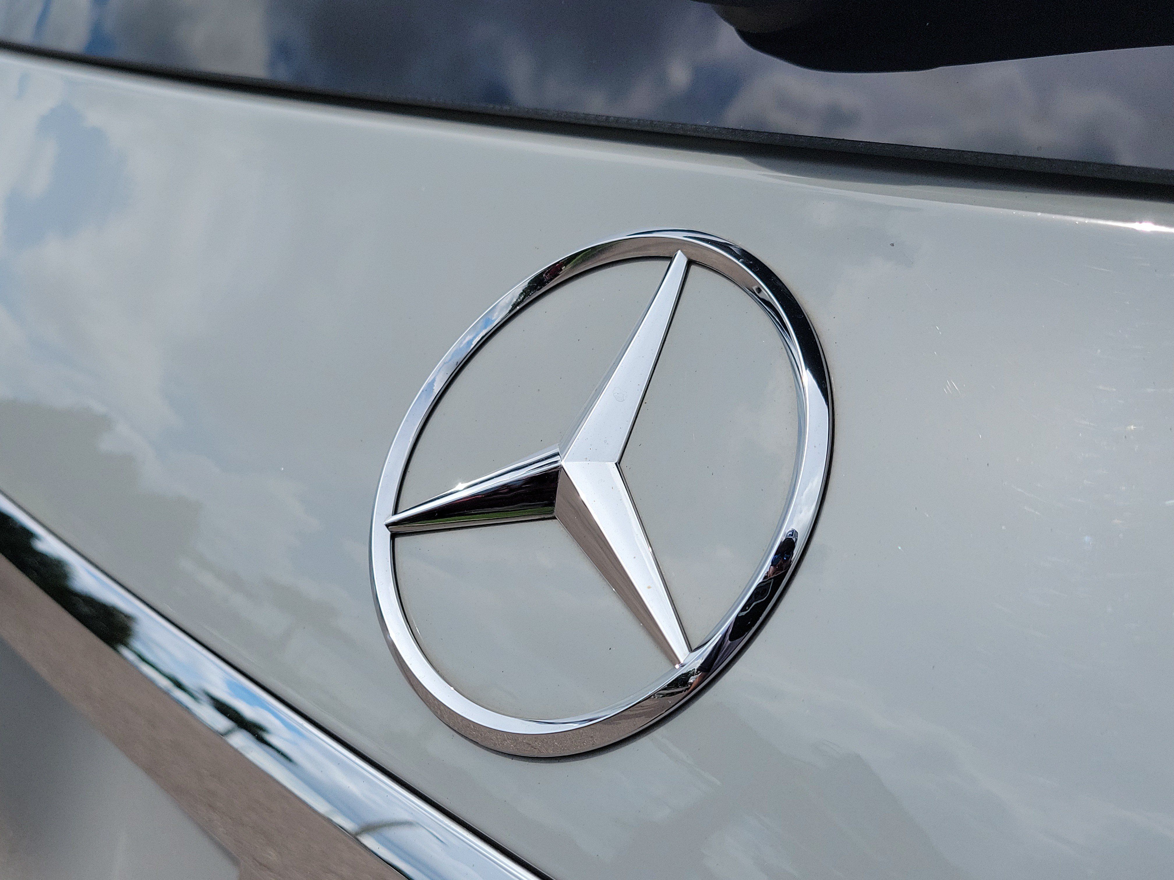 Certified 2024 Mercedes-Benz GLS 63 AMG 4MATIC image 32