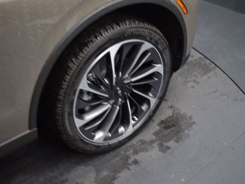 New 2025 Lincoln Aviator Reserve w/ Equipment Group 201A AWD/4WD image 18