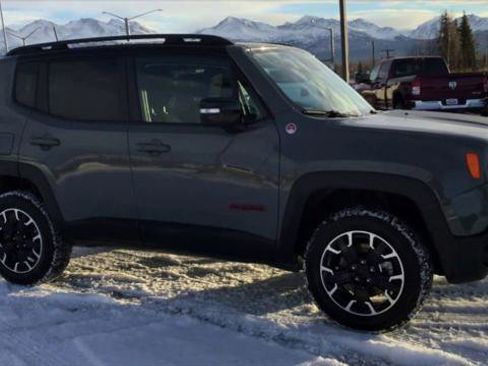 Certified 2023 Jeep Renegade Trailhawk image 2