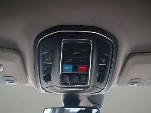 Used 2022 Jeep Grand Cherokee Limited 4xe image 22