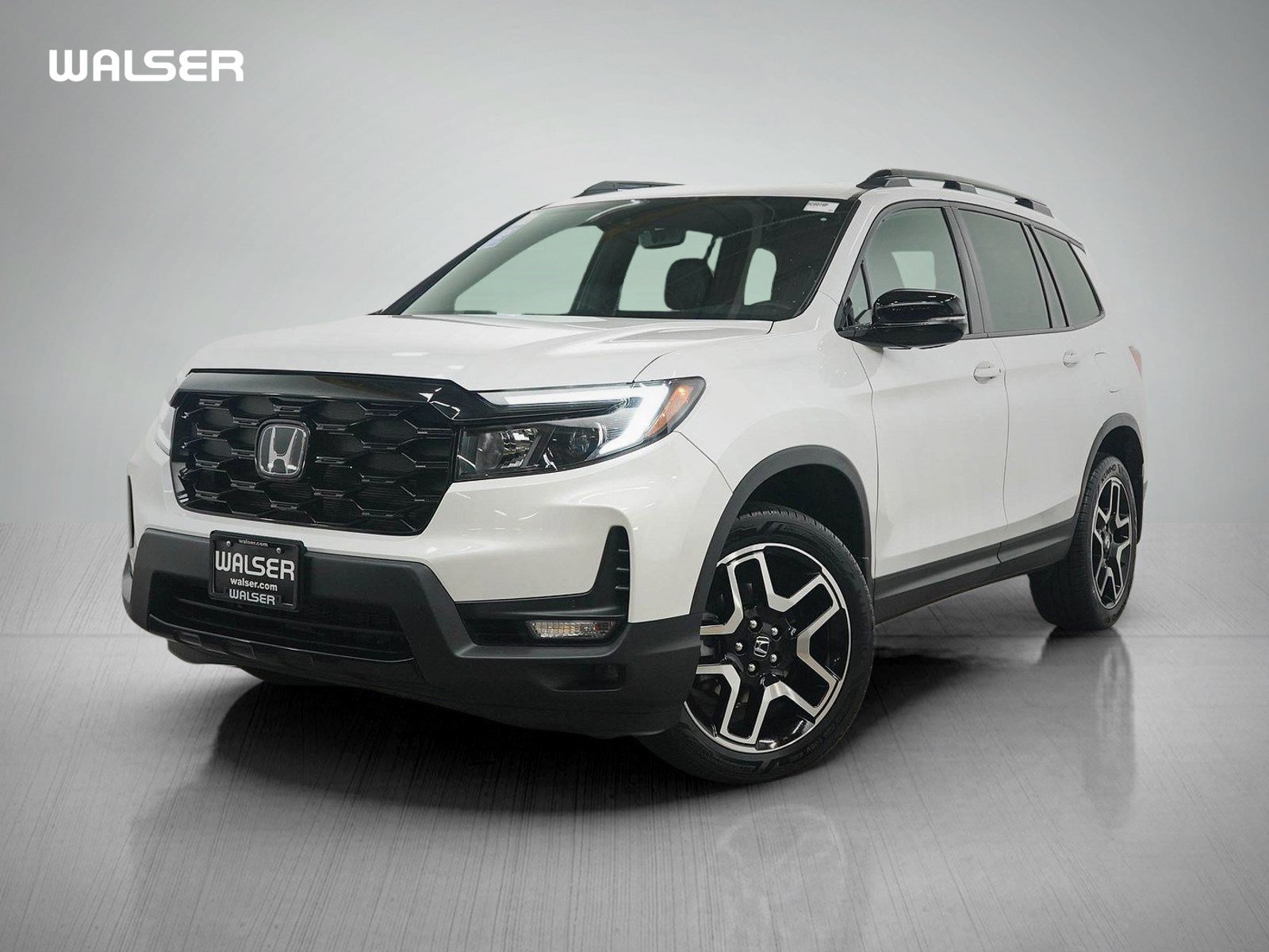 Used 2023 Honda Passport Touring image 1