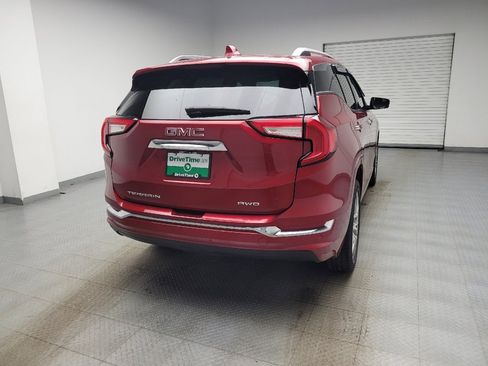 Used 2022 GMC Terrain Denali w/ Denali Premium Package AWD/4WD image 7