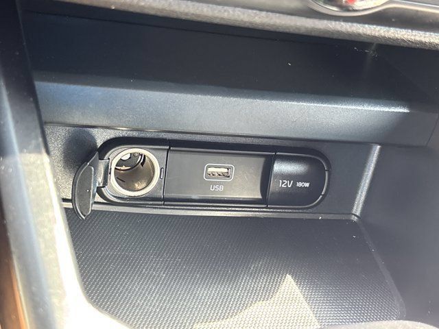 Used 2024 Kia Soul LX w/ Option Group 015 FWD image 28