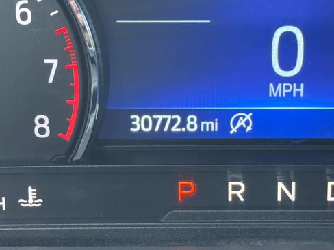Used 2023 Ford Explorer XLT AWD/4WD image 26