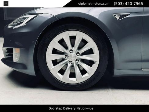 Used 2017 Tesla Model S 75D AWD/4WD image 36