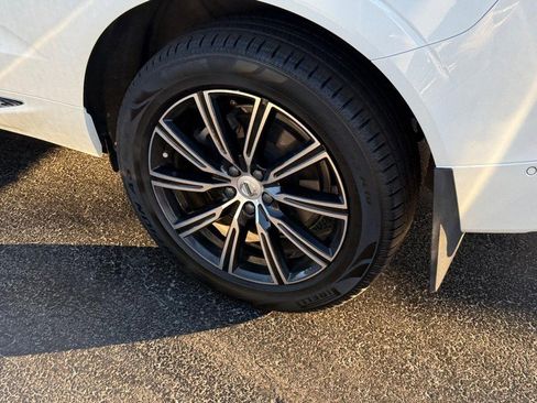 Used 2019 Volvo XC60 T5 Inscription image 8