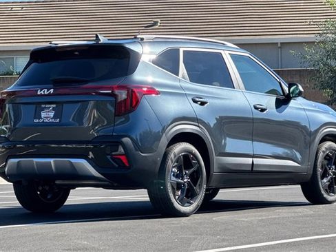 New 2026 Kia Seltos EX w/ EX Sunroof Package image 5