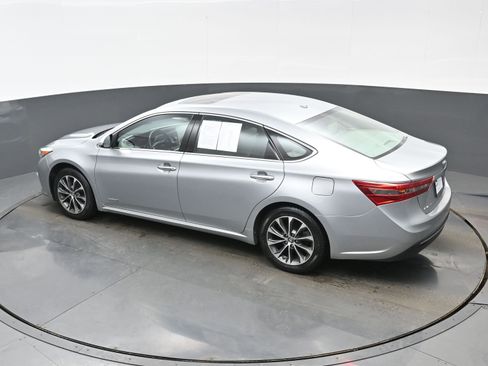 Used 2016 Toyota Avalon XLE Plus image 36