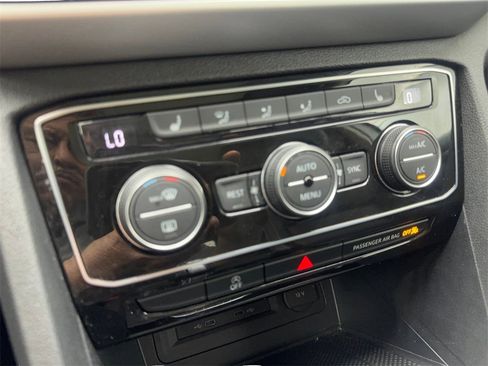 Used 2023 Volkswagen Atlas SE w/ Panoramic Sunroof Package image 65