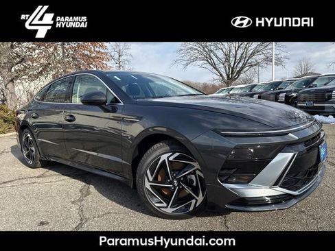 New 2026 Hyundai Sonata SEL image 1