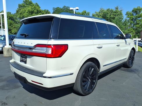 Used 2021 Lincoln Navigator Reserve AWD/4WD image 7