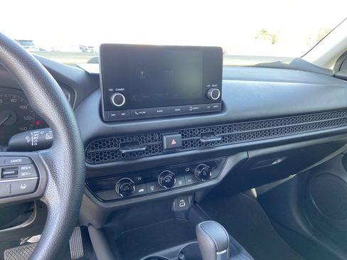 Used 2024 Honda HR-V LX image 37