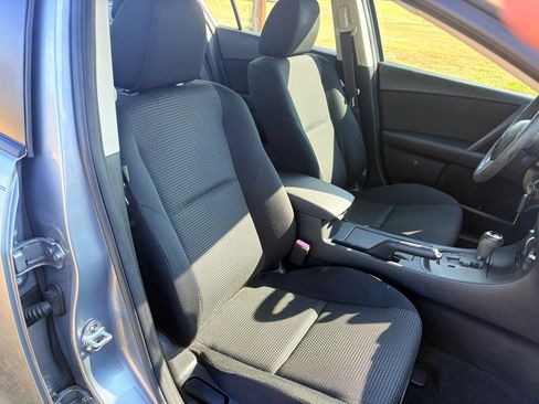 Used 2012 MAZDA MAZDA3 i Touring image 27