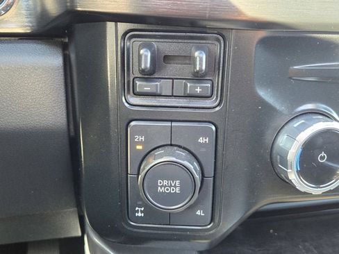 Used 2023 Ford F250 Lariat w/ Sport Appearance Package image 24