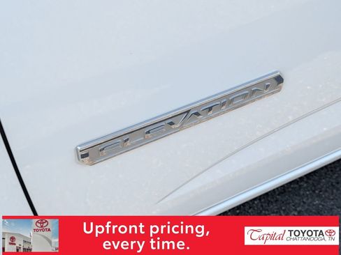 Used 2022 GMC Canyon Elevation w/ Trailering Package RWD image 8