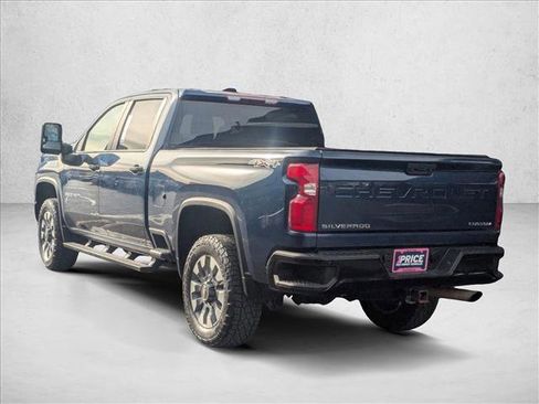 Used 2021 Chevrolet Silverado 2500 Custom w/ Custom Value Package image 7