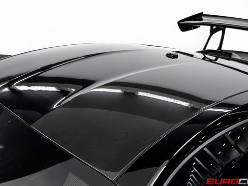 Used 2018 Porsche 911 GT2 RS image 19