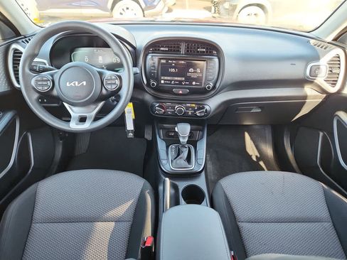 Used 2024 Kia Soul LX w/ Option Group 015 image 14