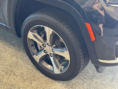 Used 2025 Jeep Grand Cherokee L Limited w/ Trailer Tow Package image 4