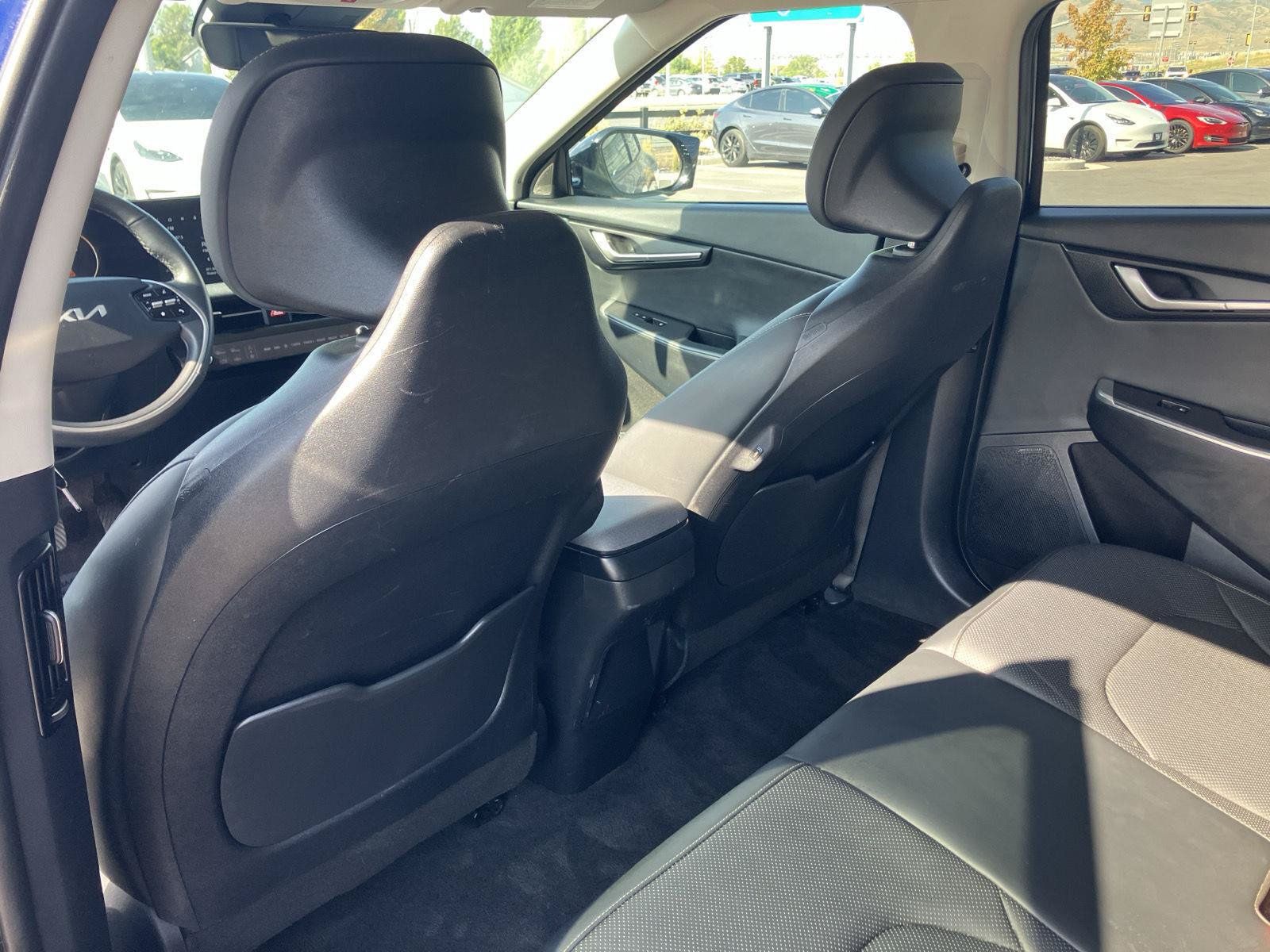 Used 2022 Kia EV6 Wind w/ Wind Technology Package AWD/4WD image 16