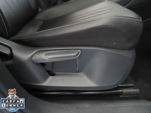 Used 2024 Volkswagen Tiguan Wolfsburg Edition image 29