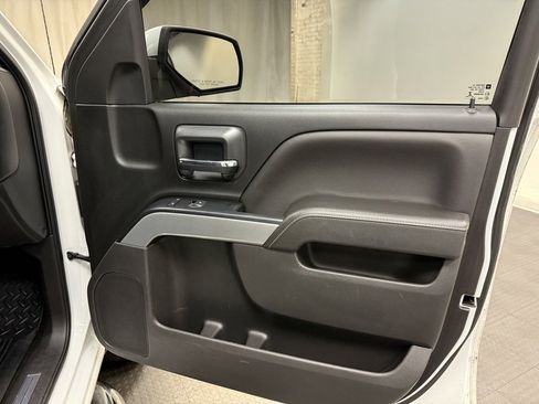 Used 2018 Chevrolet Silverado 1500 LT w/ All Star Edition image 17