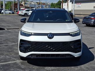 Used 2025 Volkswagen Tiguan SE R-Line AWD/4WD video 2