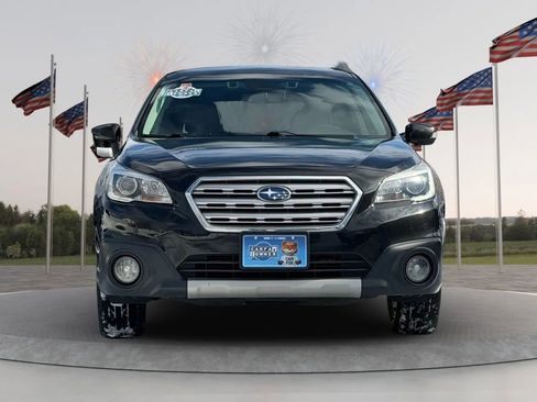 Used 2017 Subaru Outback 2.5i Limited image 2