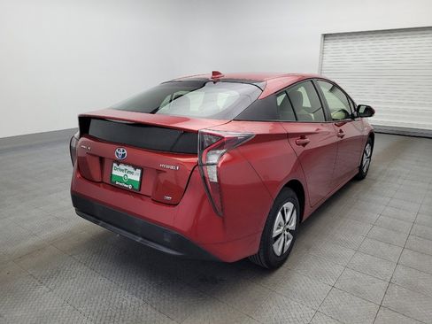 Used 2018 Toyota Prius Two image 9