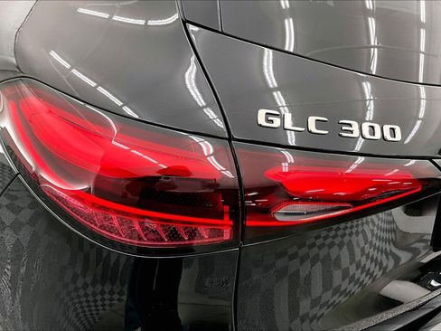 Used 2026 Mercedes-Benz GLC 300 image 27