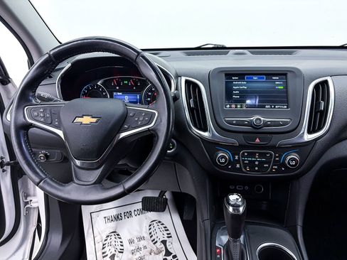 Used 2019 Chevrolet Equinox LT w/ Driver Convenience Package image 2