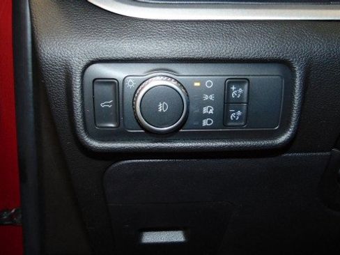 Used 2022 Ford Explorer XLT w/ Equipment Group 202A image 20