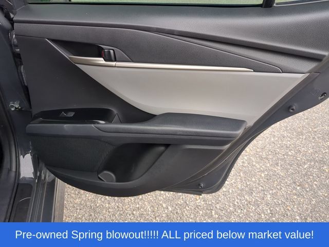 Used 2025 Toyota Camry SE FWD image 40