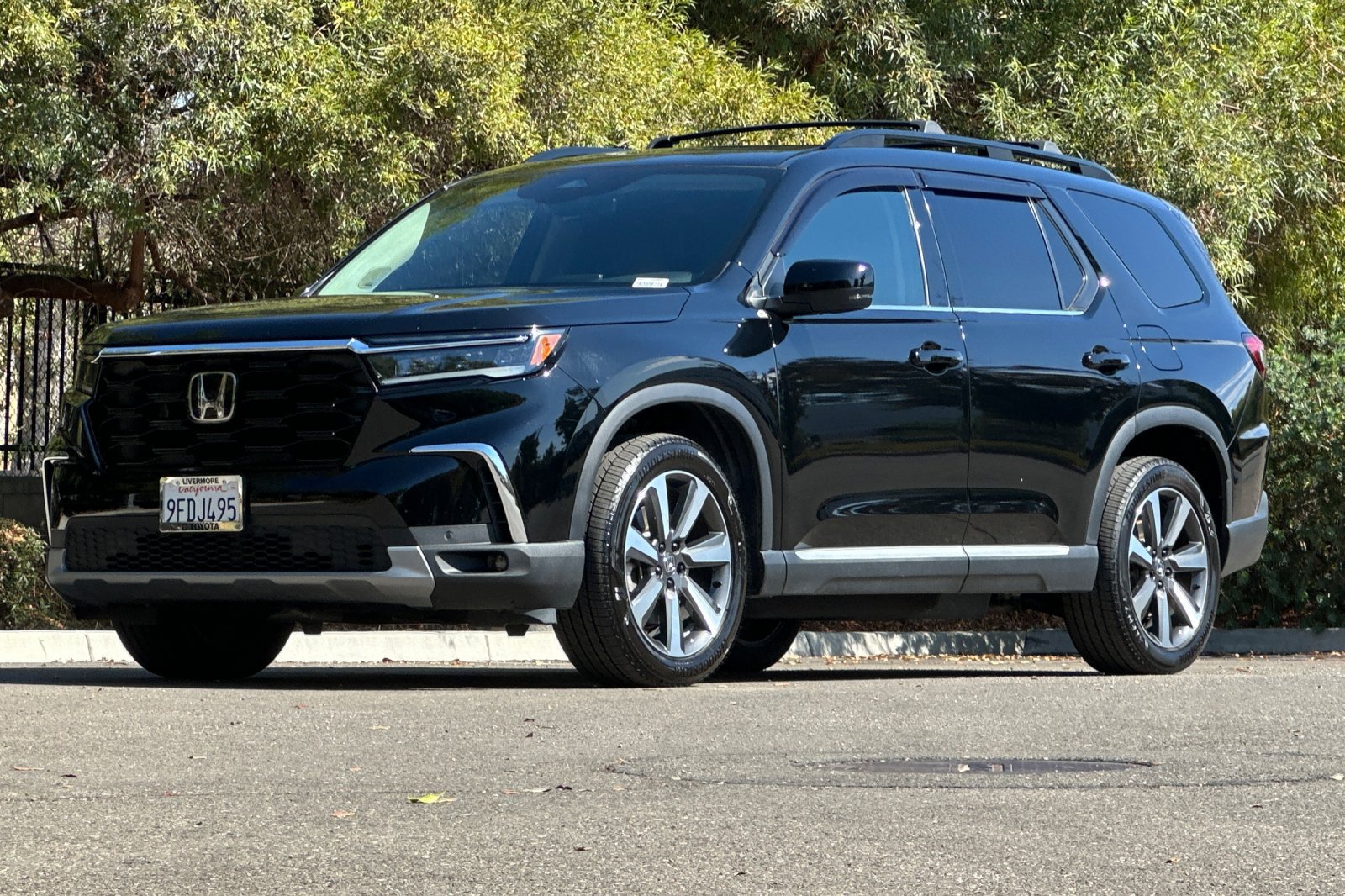 Used 2023 Honda Pilot Touring image 8