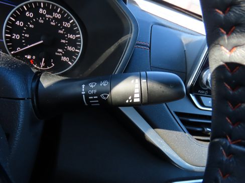 Used 2020 Nissan Altima 2.0 SR image 36