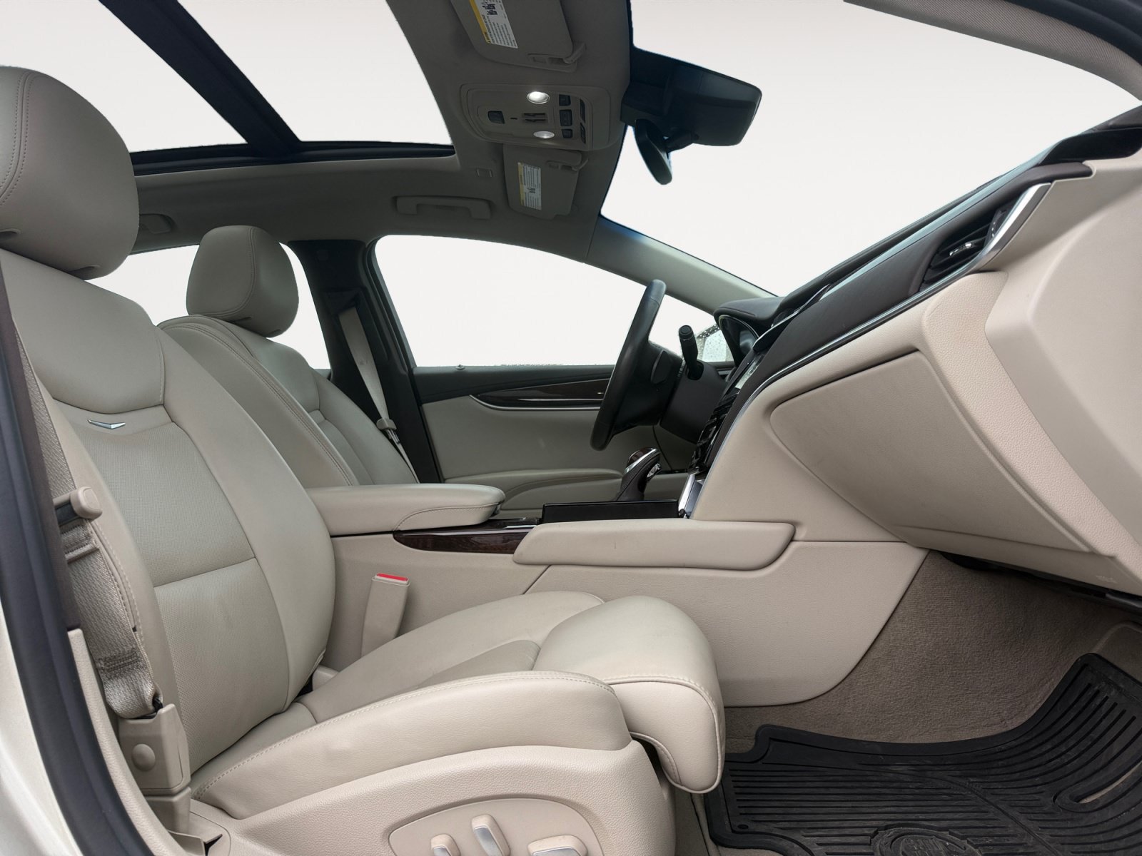 Certified 2016 Cadillac XTS Premium FWD image 15