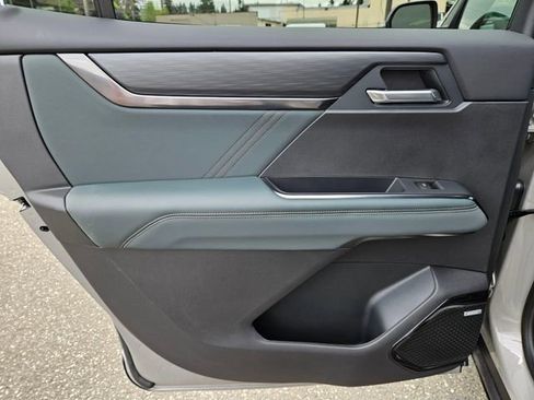 New 2026 GMC Acadia AT4 AWD/4WD image 18