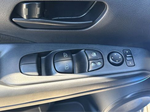 New 2025 Nissan Kicks Play S FWD image 17