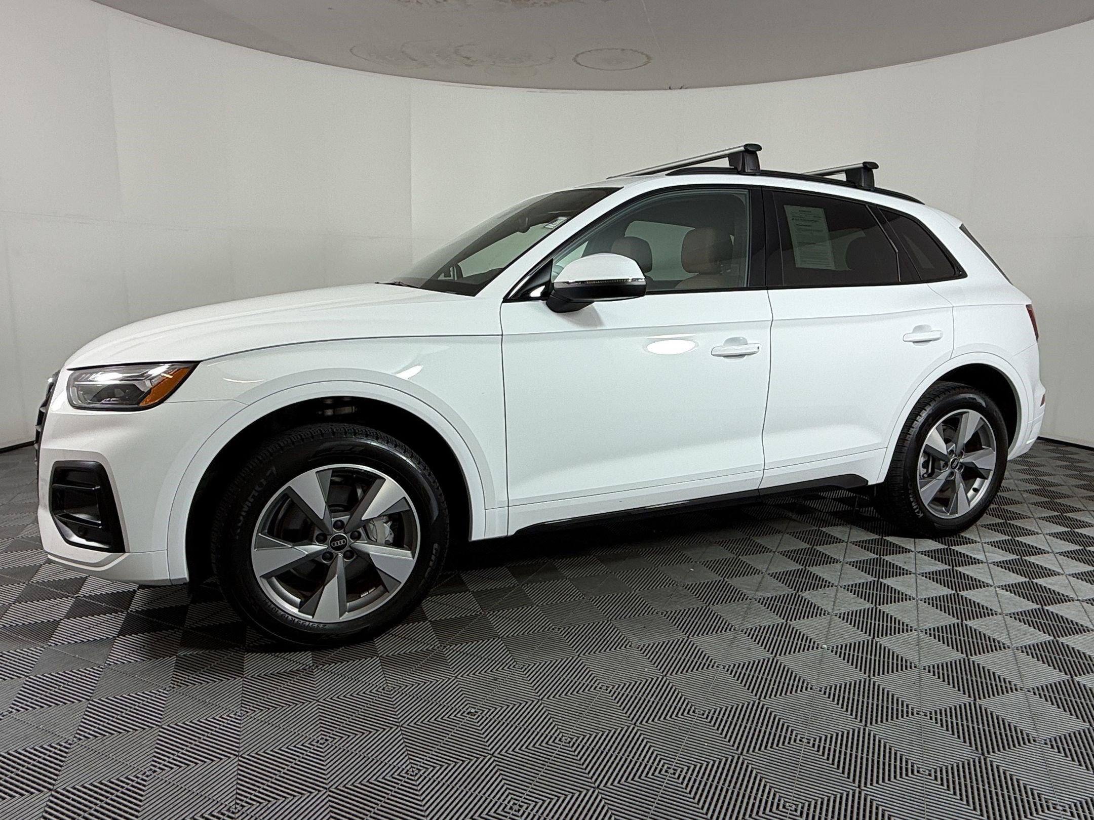 Used 2025 Audi Q5 2.0T Premium AWD/4WD image 24