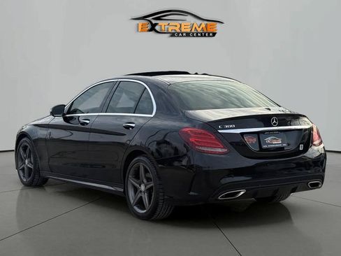 Used 2016 Mercedes-Benz C 300 4MATIC Sedan image 4